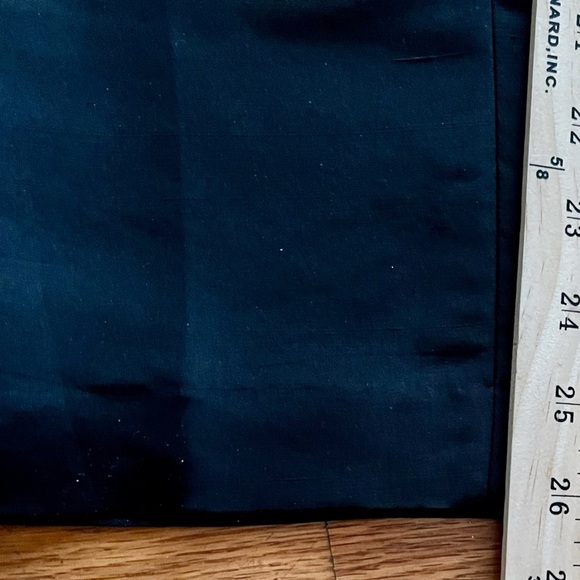 Bloomingdale’s Silk Black Slacks Pants Zip Button Size 10 P Sleek Witchy Vampire - Picture 8 of 13